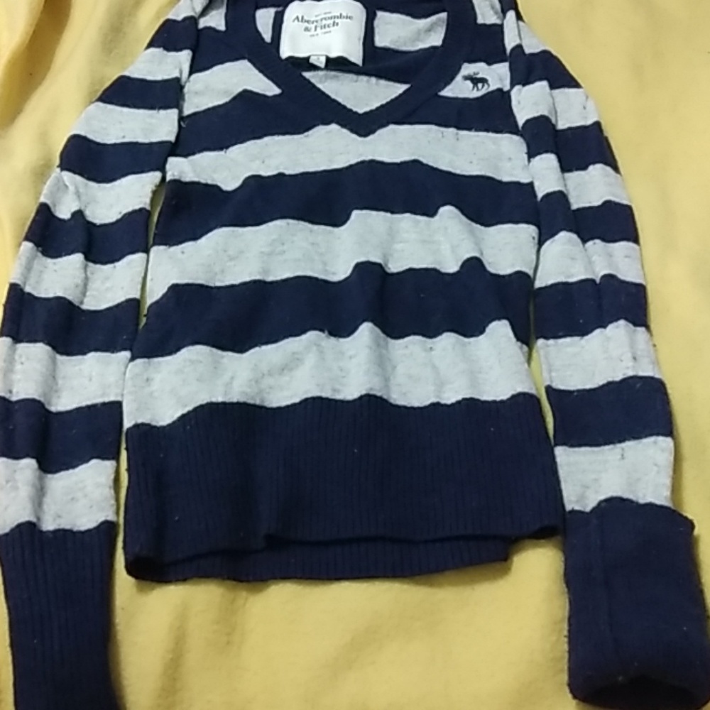 Abercrombie & Flitch sweater stripes